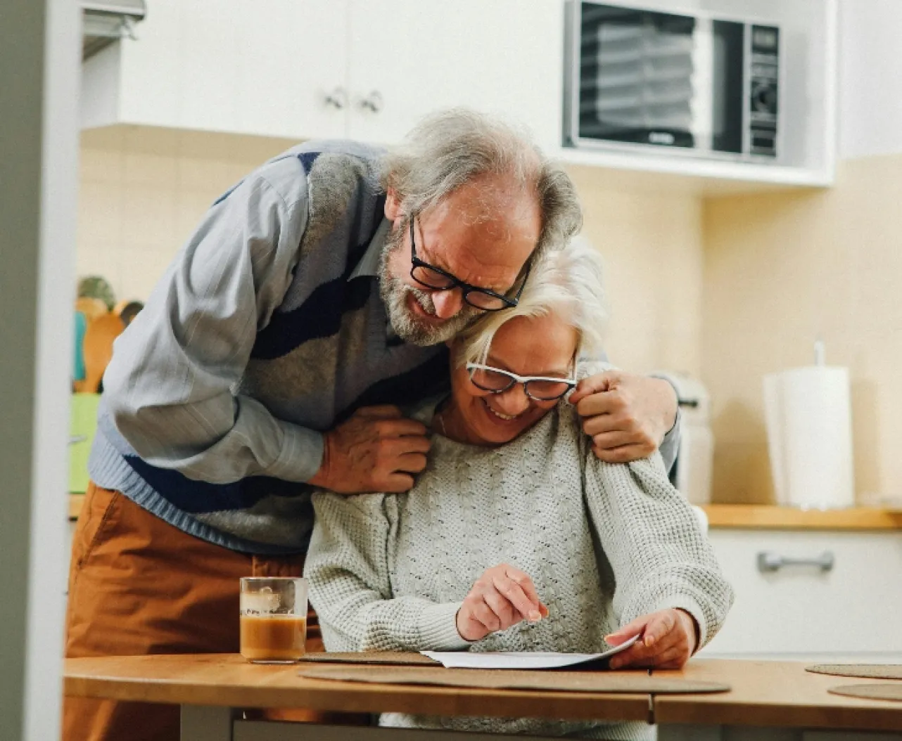 Zorgeloos genieten in elke fase van je pensioen/Profitez pleinement de chaque étape de votre pension